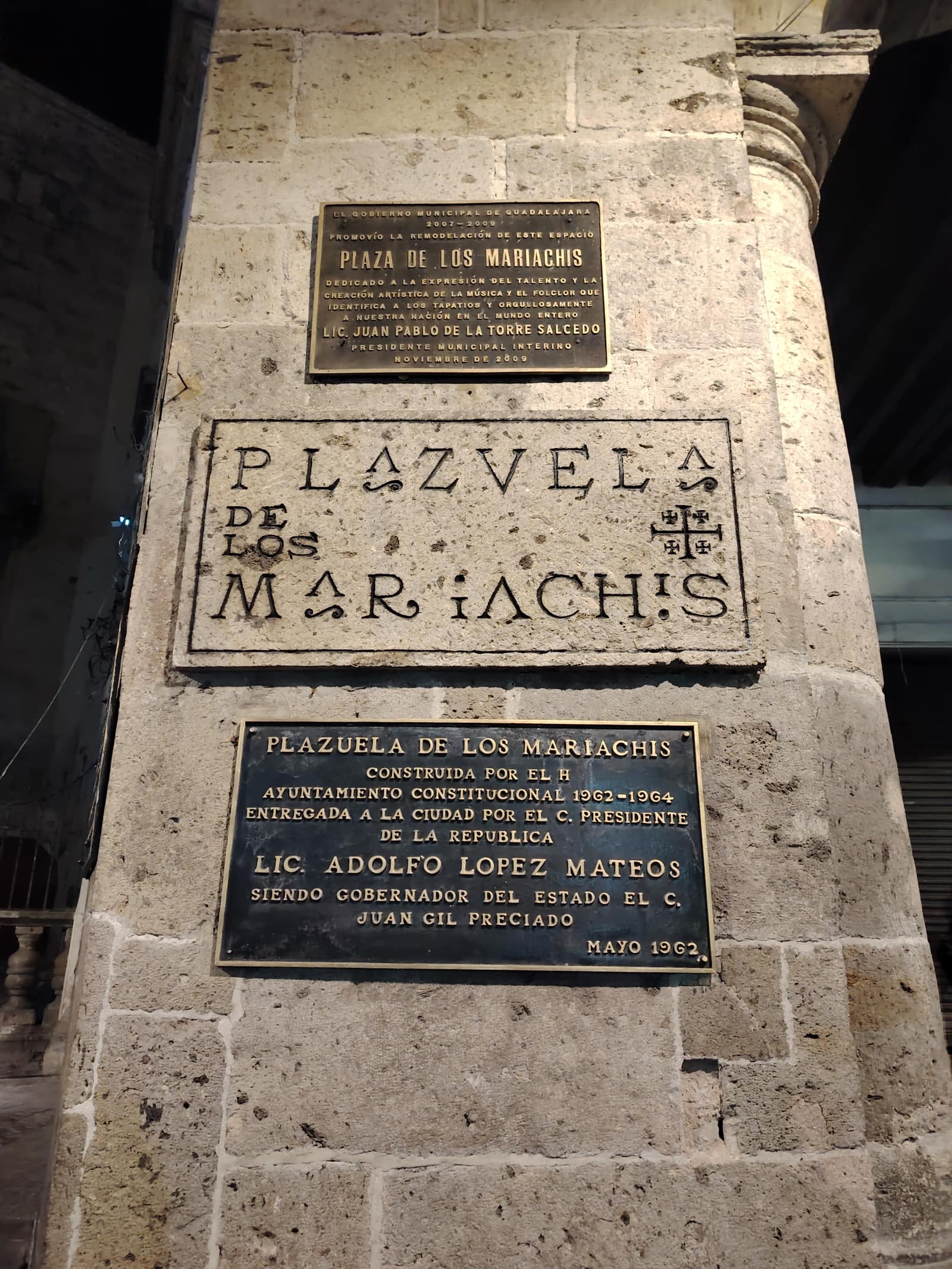 Guadalajara mariachi music tradition at the plaza
